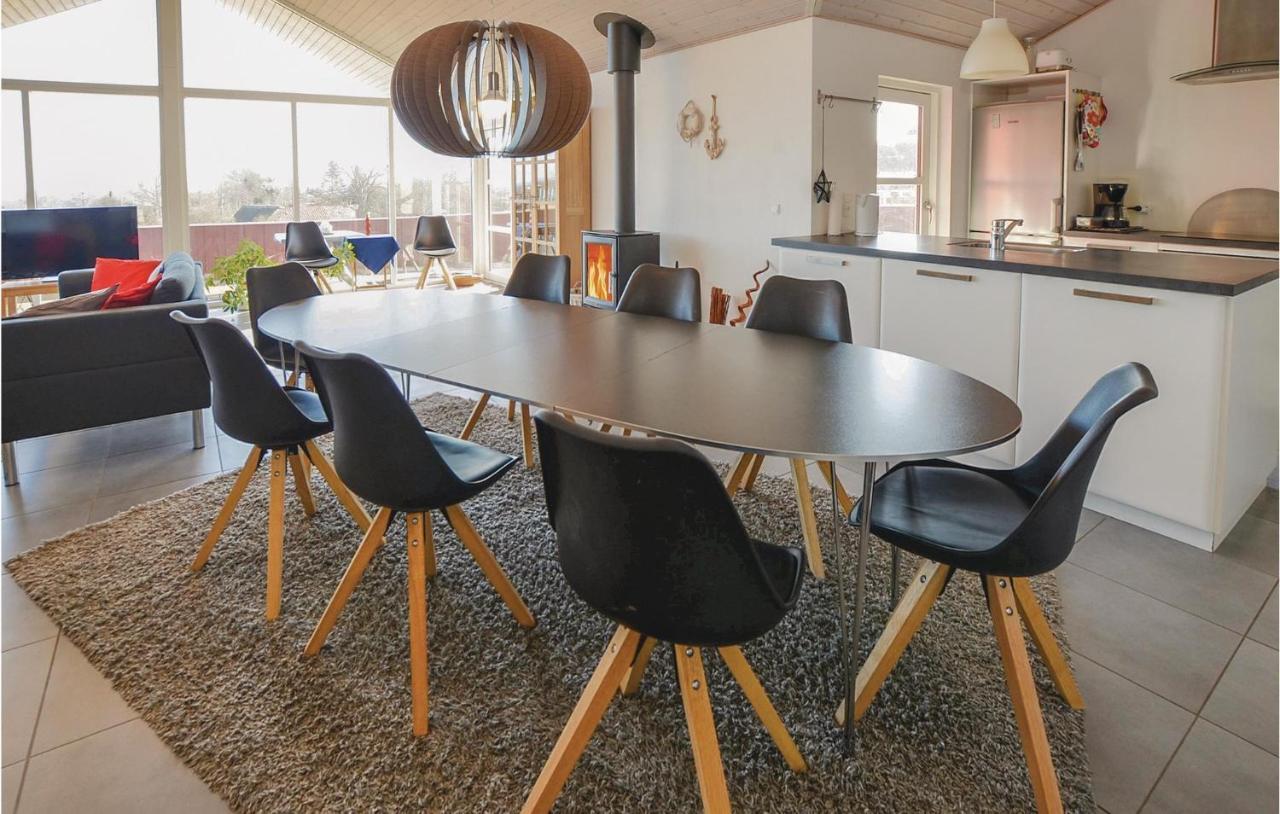 Pet Friendly Home In Augustenborg With Kitchen Asserballeskov Bagian luar foto