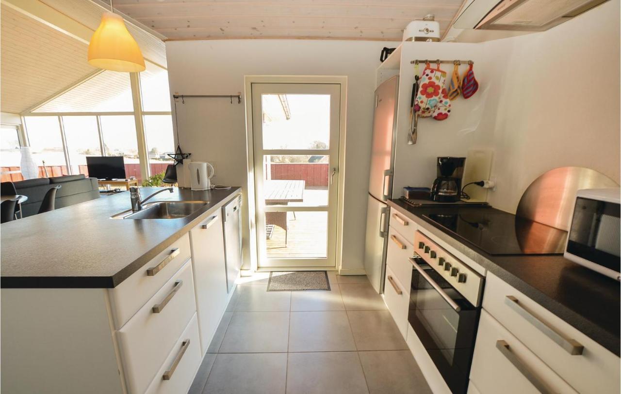 Pet Friendly Home In Augustenborg With Kitchen Asserballeskov Bagian luar foto